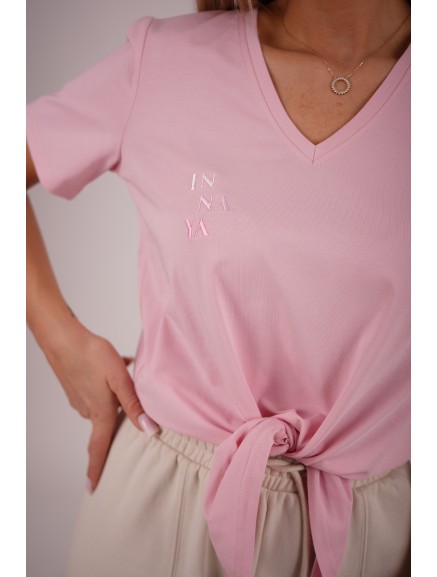Różowy T-shirt z wiązaniem